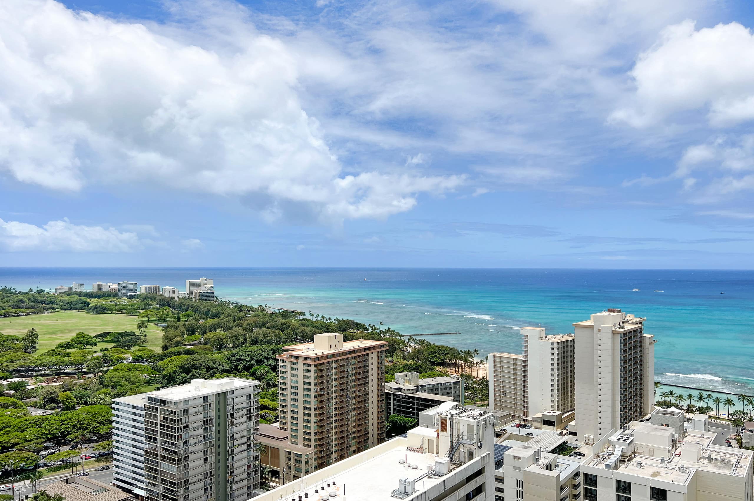 Condo in Honolulu · ★4.72 · 1 bedroom · 2 beds · 1 private bath - Image 24