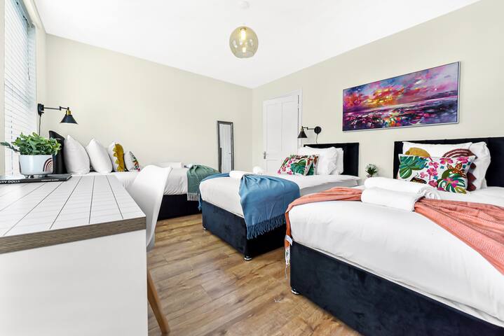 Warmth & Grace: Comfy Homestead for Large Groups gallery image 5