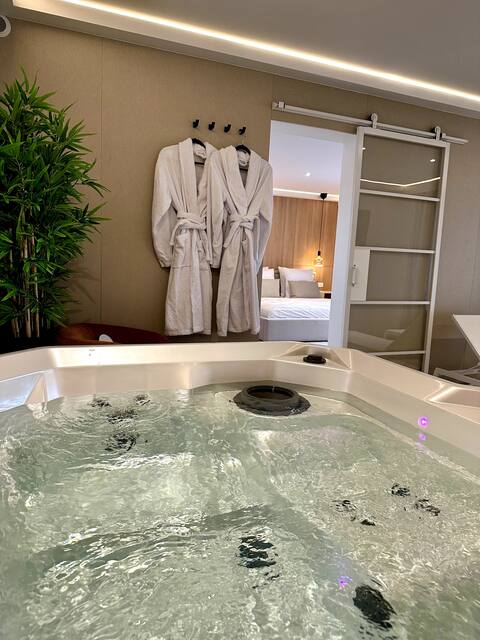 TanTra Love Room & Spa