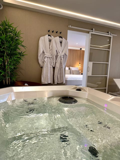 TanTra Love Room & Spa
