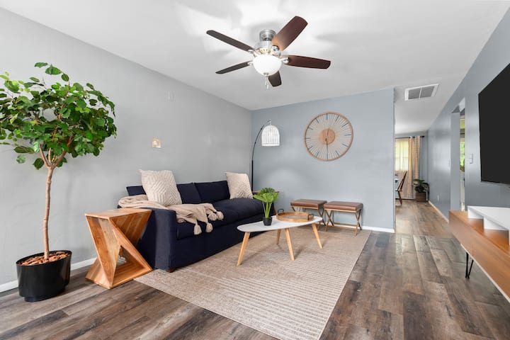 3br W/king Bed-walk To Downtown Appleton - Appleton, WI