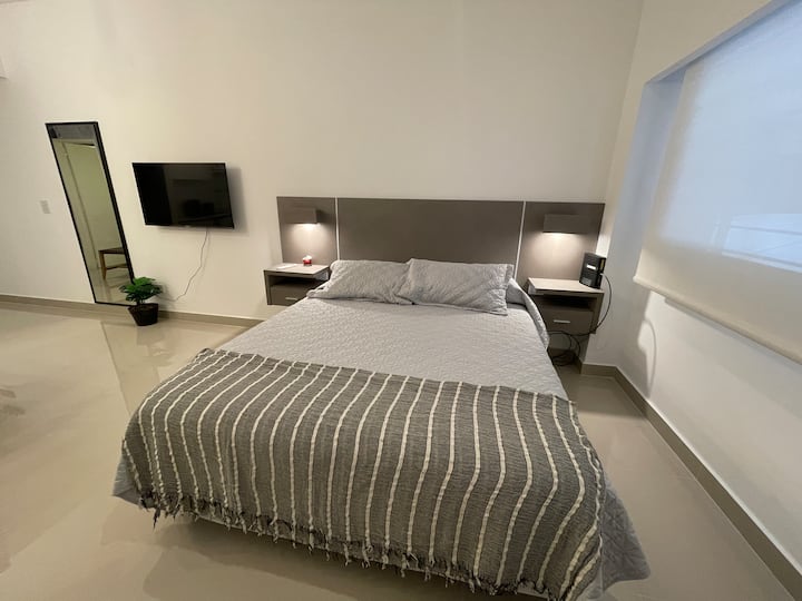 Moderno Estudio en San Telmo Paseo de la Cisterna Apartamentos en