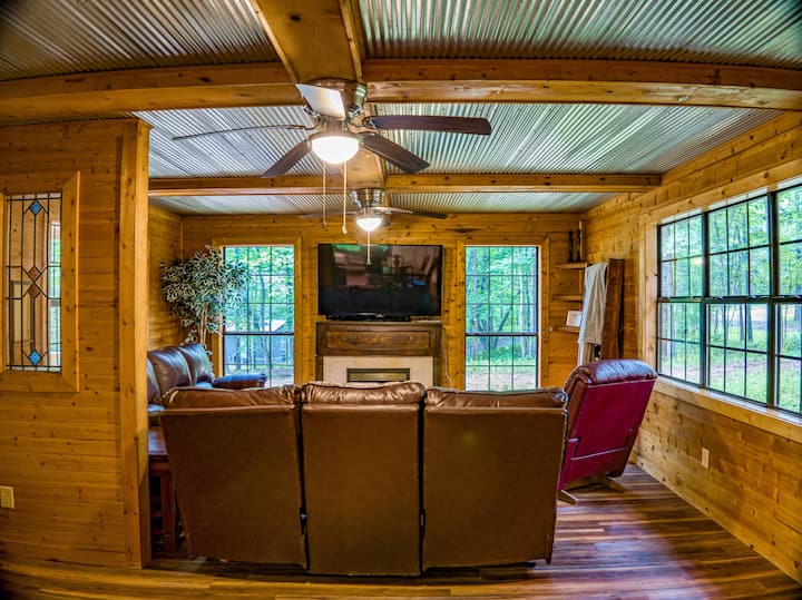 The Sac Au Lait Chalet - Enid Lake, MS