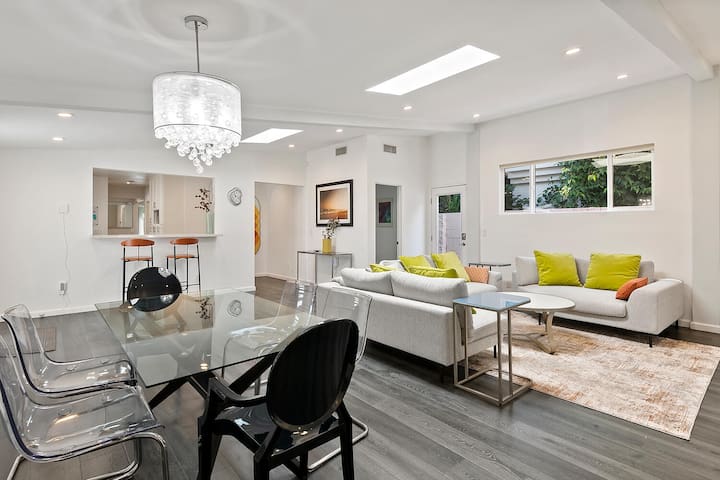 Lovely home with patio near Universal & Hollywood