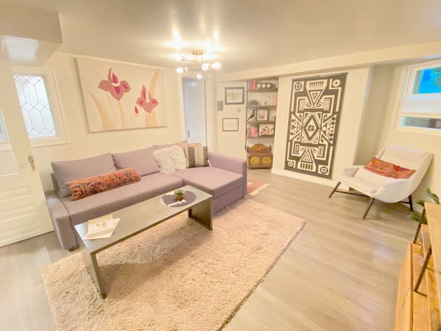 BEST location (99 walk score!) low clean fee