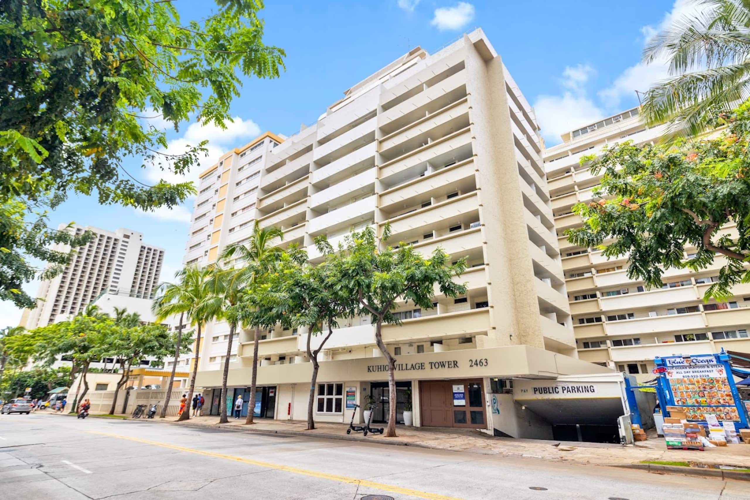 *Chic & Cozy studio steps from Waikiki Beach - Image 11