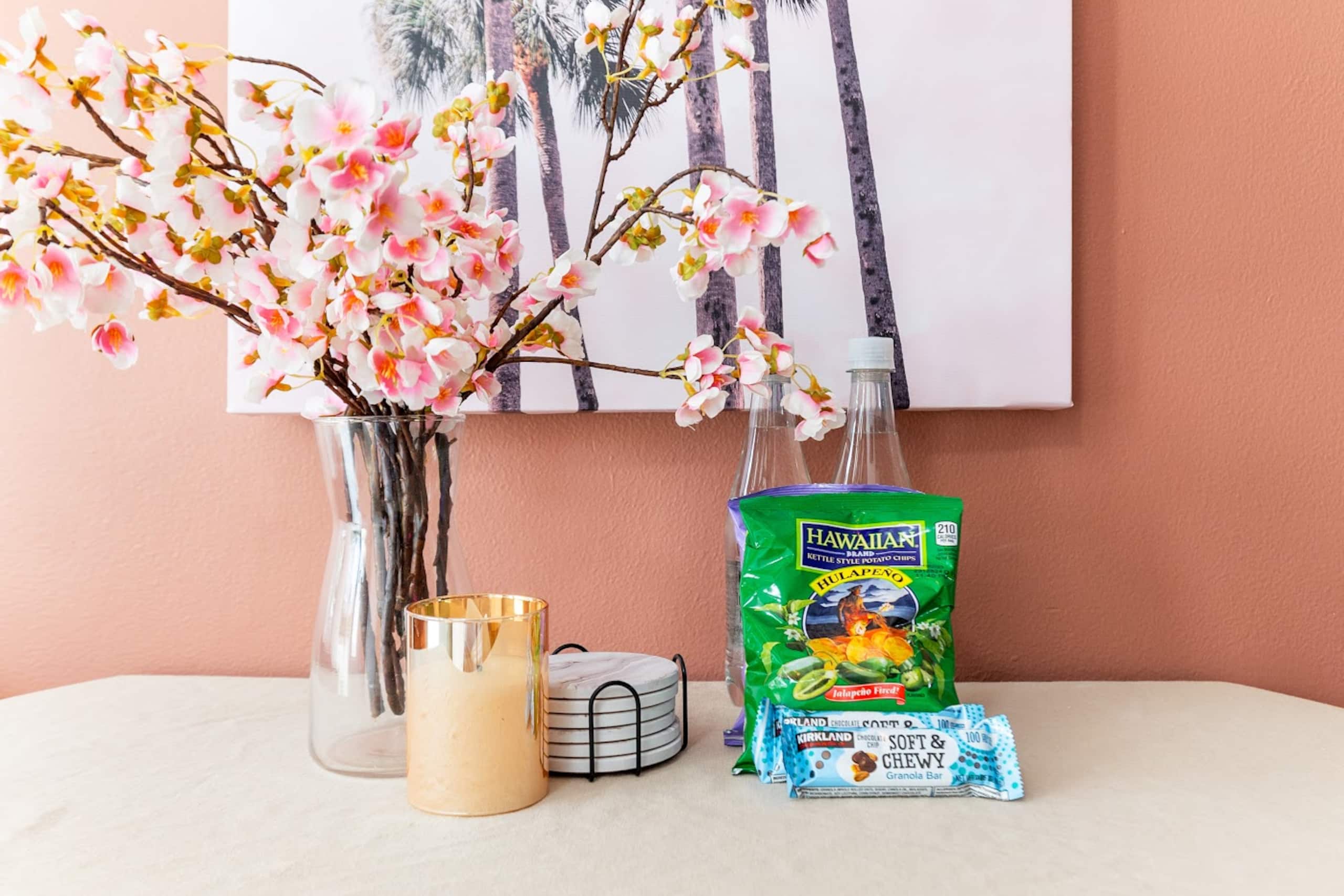 *Chic & Cozy studio steps from Waikiki Beach - Image 4