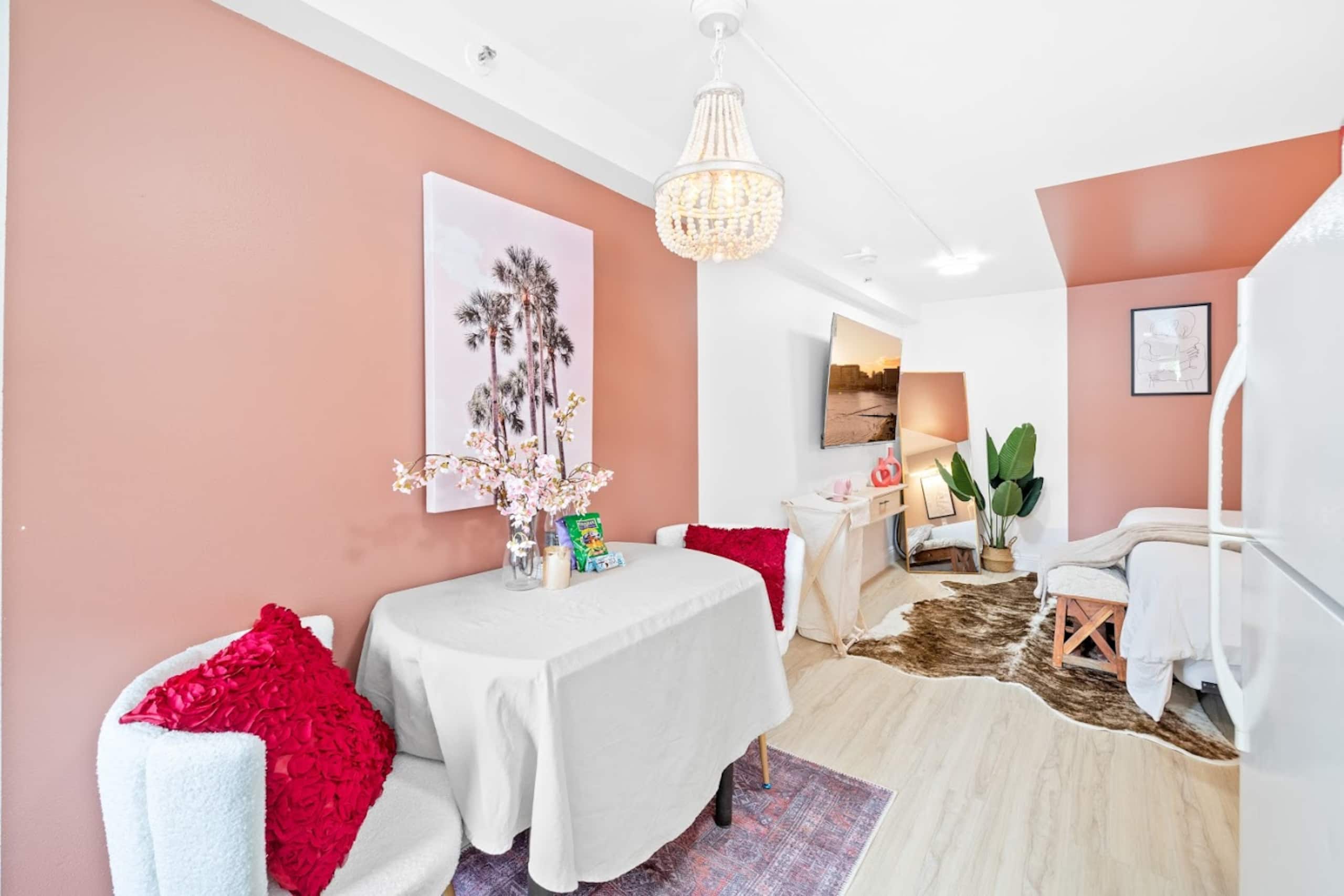 *Chic & Cozy studio steps from Waikiki Beach - Image 2