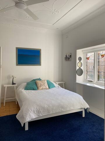 Fabulous family home with pool gallery image 5