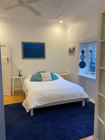 Fabulous family home with pool gallery image 4