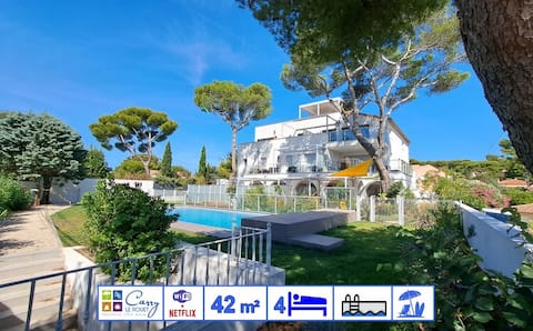 Propriété Airbnb réussie: Beautiful T2 – Waterfront, Pool/Beach à Carry Le Rouet
