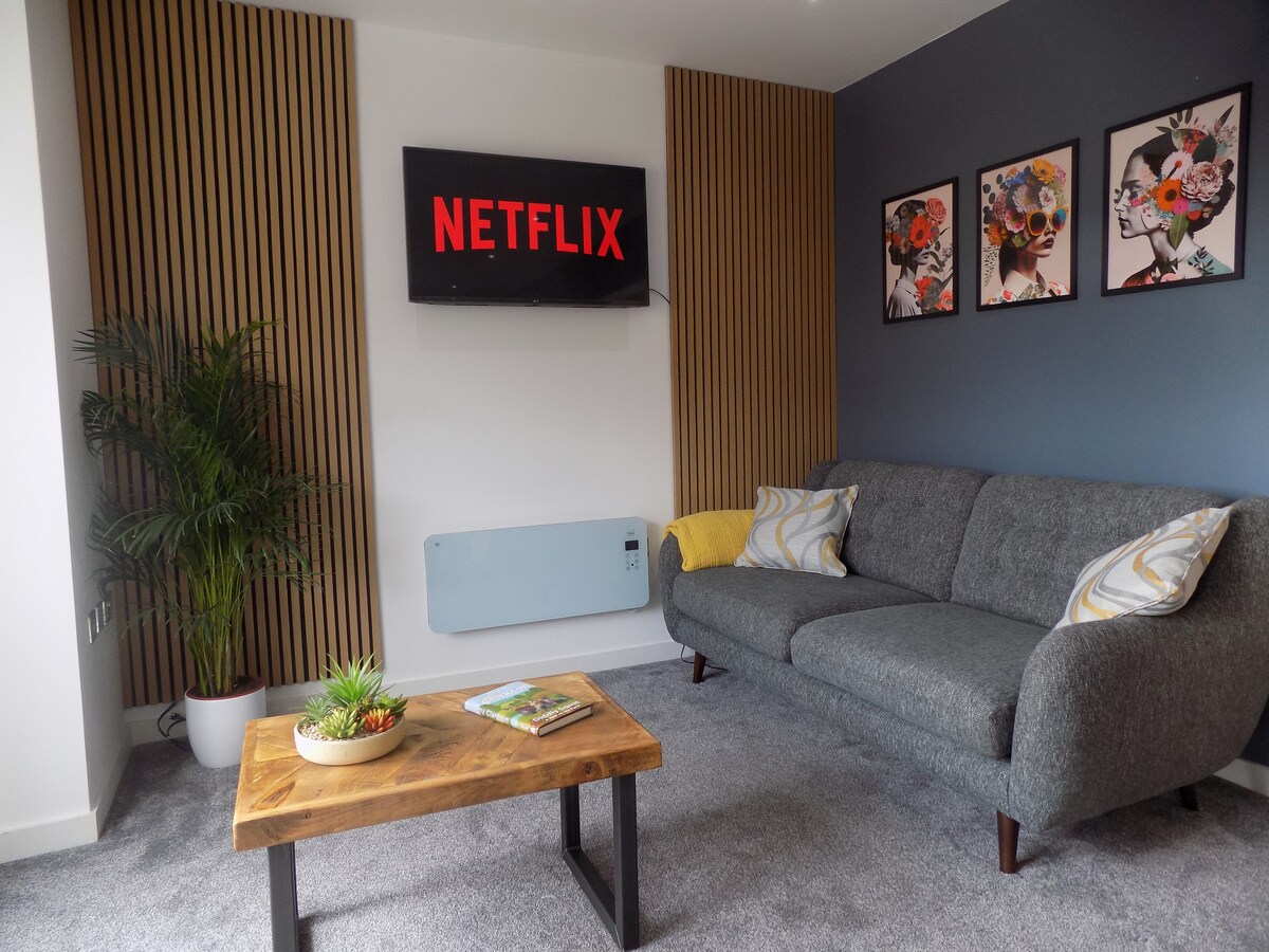 Top performing Airbnb: 2 Bedroom Luxury City Centre Apt in Canwick