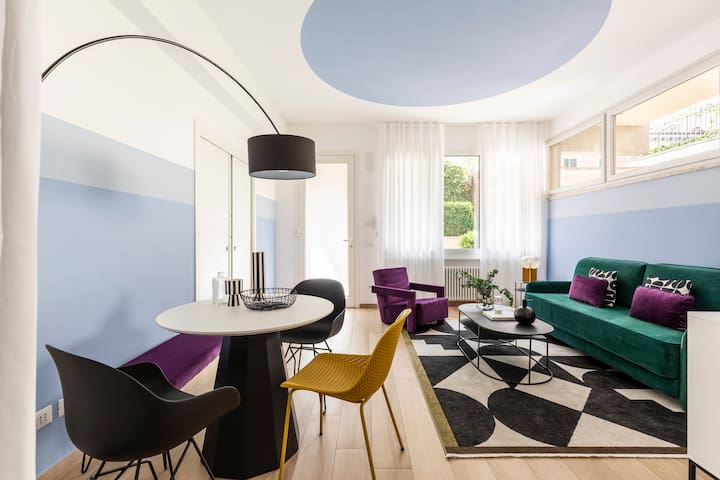 2BR/2BA Florence Design Loft with Private Garden