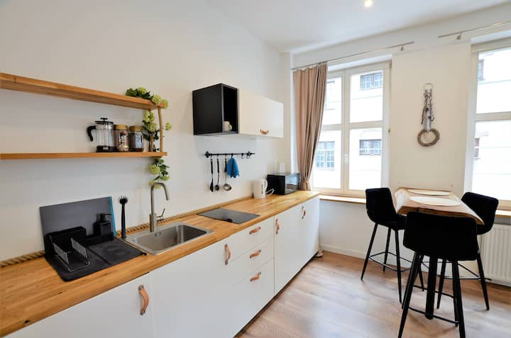 Styish Apartment By The River In The Old Town - Gdansk