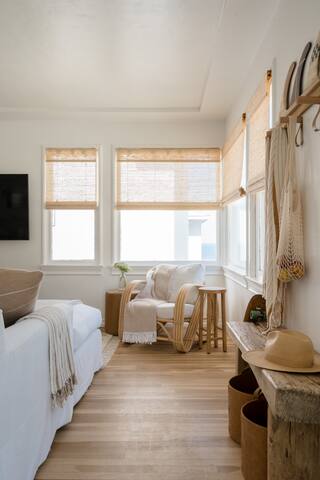 NEW! Shellback Cottage gallery image 4