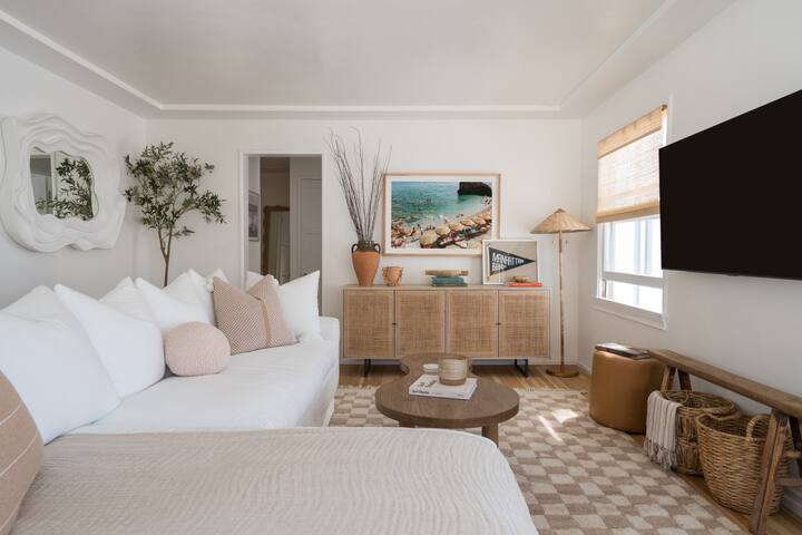 NEW! Shellback Cottage gallery image 5