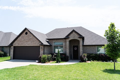 3BR Modern Getaway • Relax & Refresh All