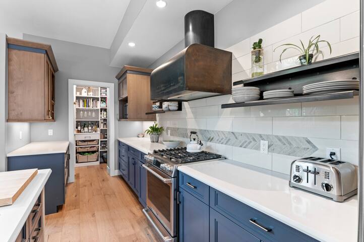 Urban Oasis in the Heart of RINO gallery image 4