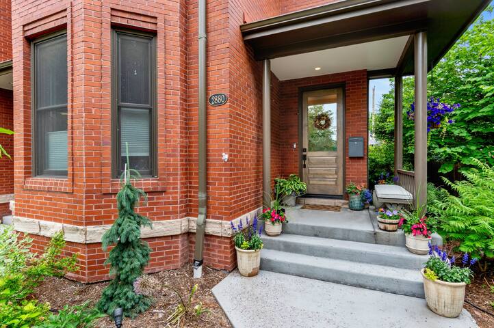 Urban Oasis in the Heart of RINO gallery image 3