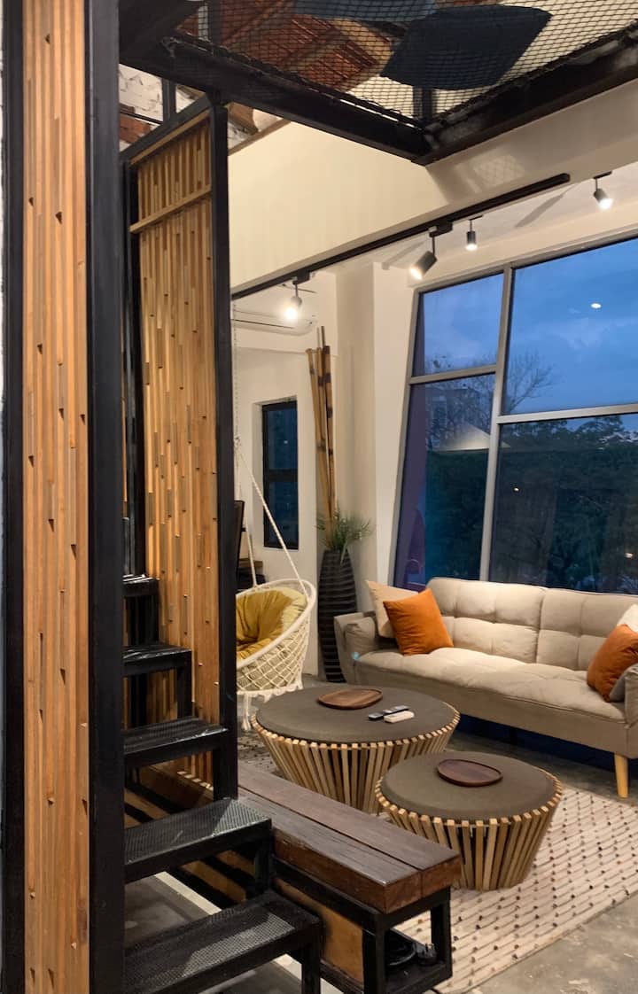 Втор кат: сала 1 за соба