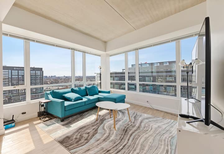 Stunning 2br/2ba Apt In Vibrant Assembly Square - Boston, MA