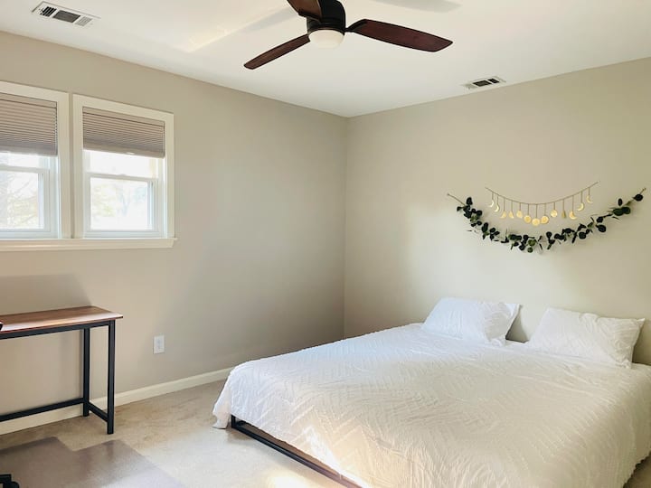 4th bedroom with King bed