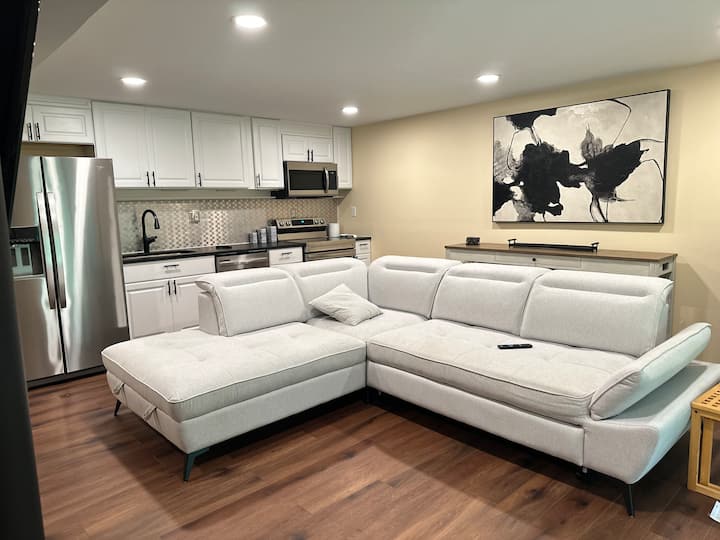 Independent Basement Suite near Great Meadows Guesthouses for Rent in