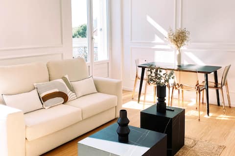 Le Haussmann ⸱ Free Parking ⸱ Fiber