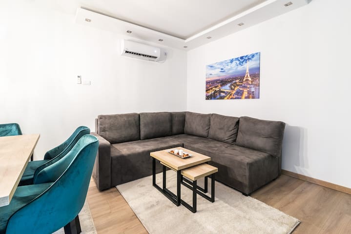Daisy Resort managed Airbnb listing 1