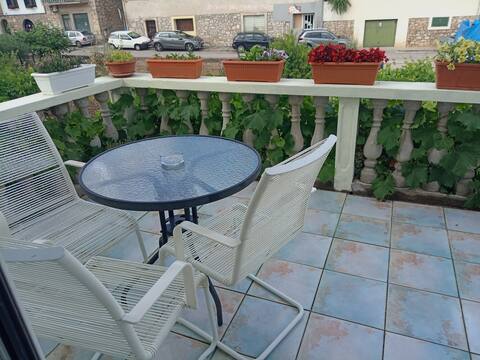Popular Airbnb listing: Apartment Zaton in Zaton