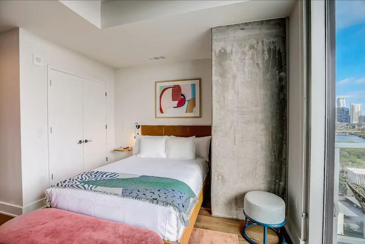 18th Floor Studio Suite Downtown Luxury High Rise
