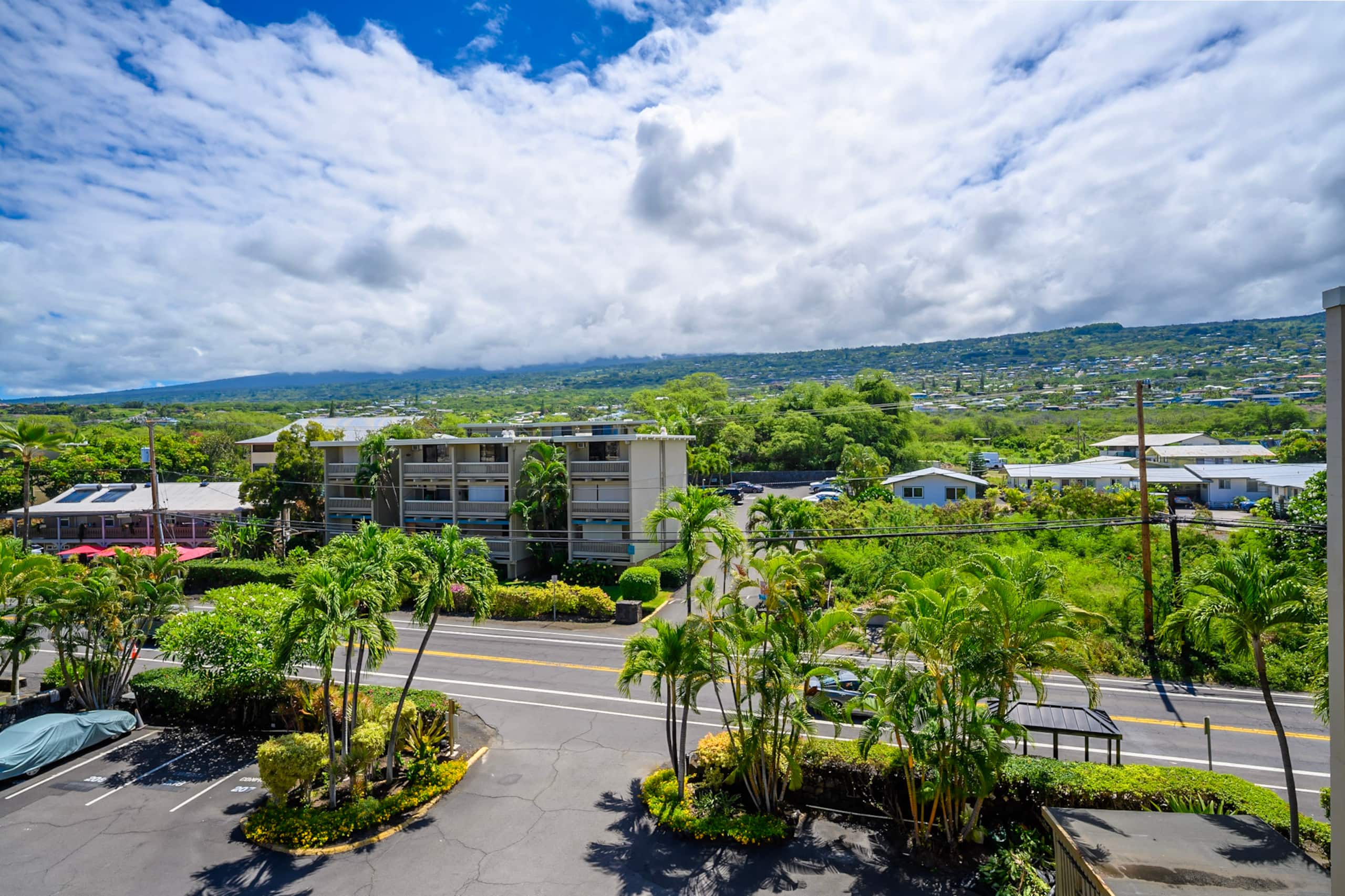 Condo in Kailua-Kona · ★4.99 · 2 bedrooms · 3 beds · 2 baths - Image 51