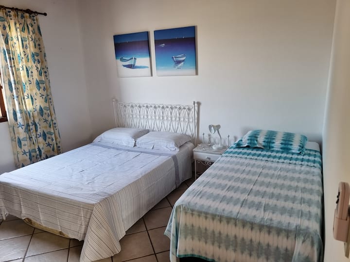 Dhoma e gjumit 2: 1 krevat dopio dhe 1 krevat tek