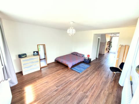 Independent studio apartment room. Cool nights.