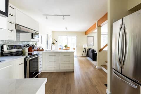 3BR Retreat w/ Hot Tub, Private Patio & BBQ