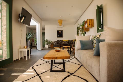 WINK house: Charm and Serenity