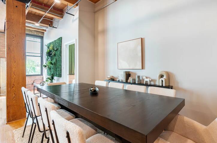 Steps to Nightlife • Pool Table + Deep Tub gallery image 3