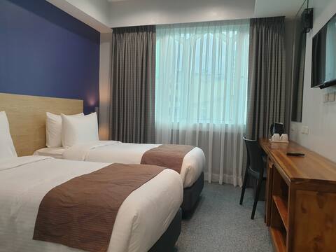 Leez Inn Makati - 5 Bedroom Suites