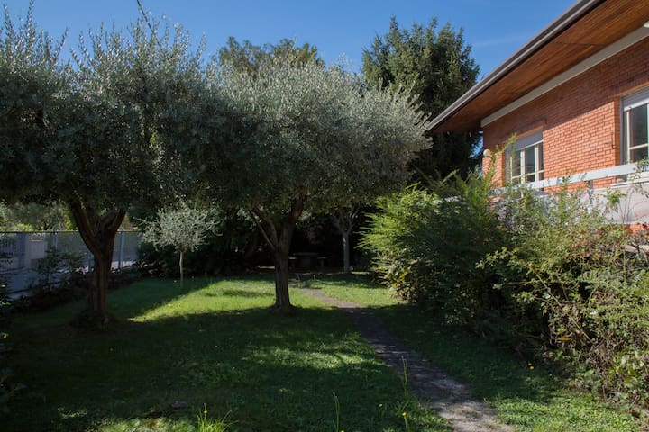 listing_image