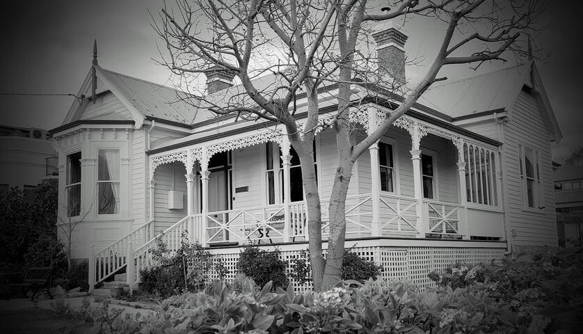 Corinna A Heritage Experience gallery image 2