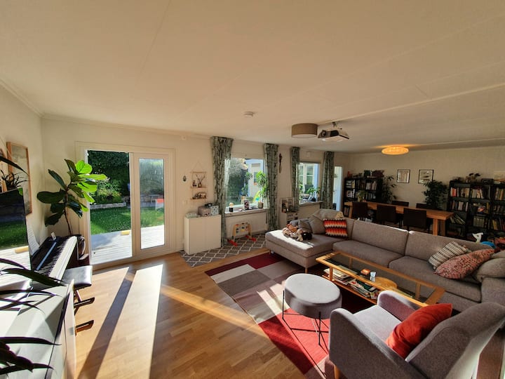 170m2 Townhouse Ideal For Families In Top Location - Gotemburgo