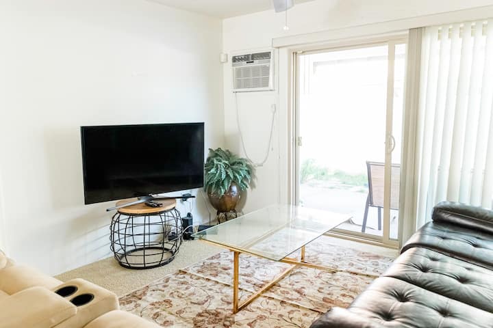 Cozy Oasis: Private Room & Bath In Shared Home - Ewa Beach, HI