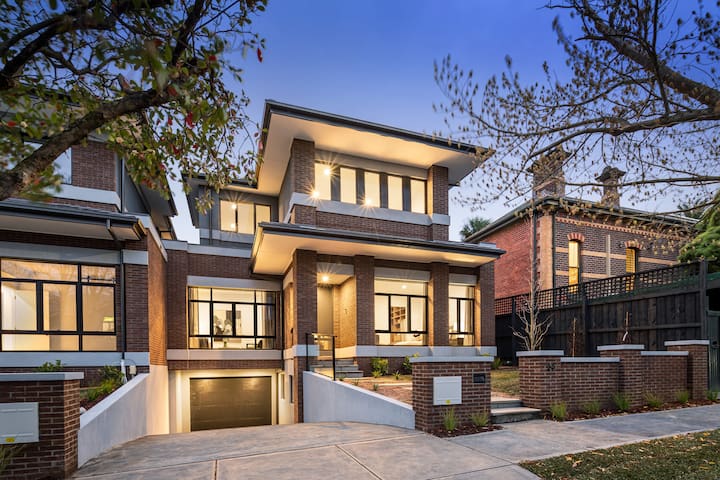 Luxury living in exclusive location