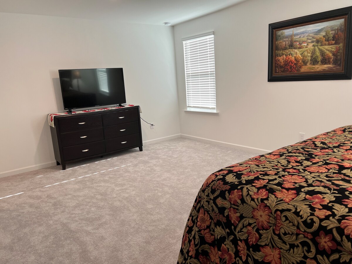 Large, beautiful home with plenty of parking!