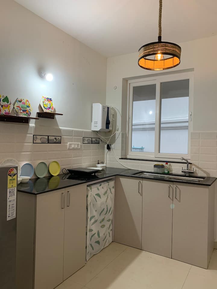 Full kitchen image 1