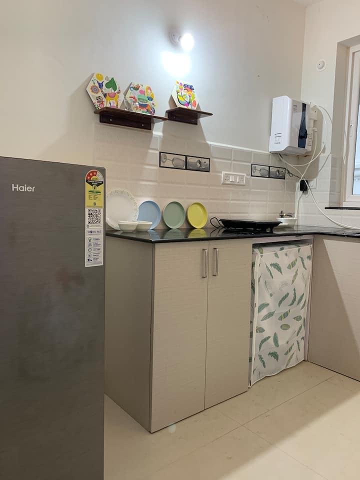 Full kitchen image 2