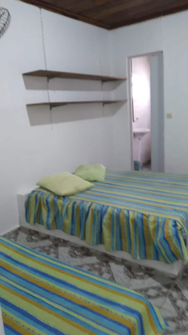 Cama