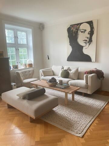 Beautiful 5 room apartment in residential area