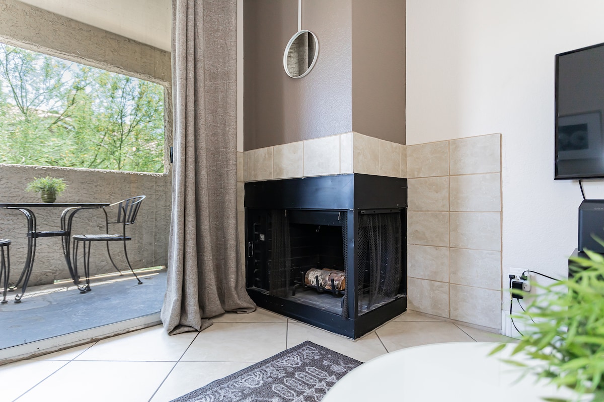 Sleek Retreat