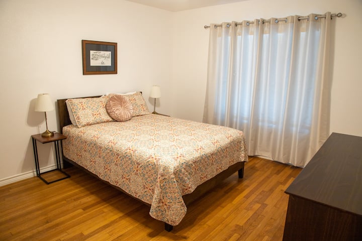 Queen Bedroom